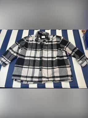 Old Navy Black White Plaid Shacket Button Front Jacket